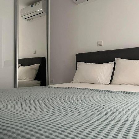 Luxury Lavender Apartment Larnaca Exterior photo