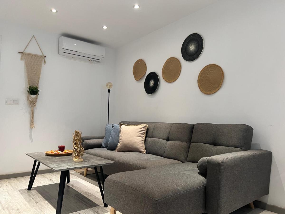 Luxury Lavender Apartment Larnaca Exterior photo