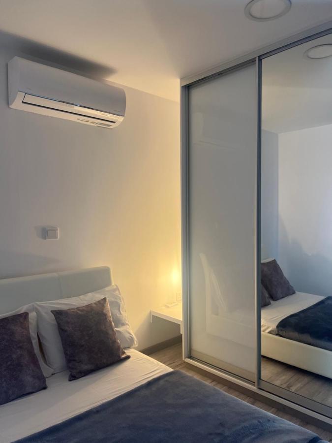 Luxury Lavender Apartment Larnaca Exterior photo